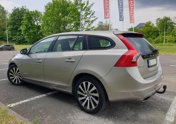 Volvo V60 cena 42999 przebieg: 199000, rok produkcji 2014 z Sosnowiec małe 781